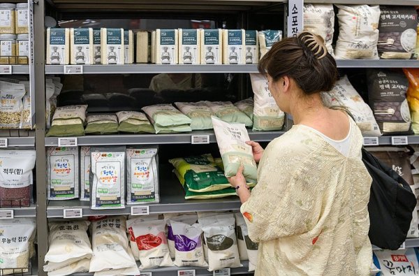 富腾优配 一年内米价翻倍 日本游客赴韩买米